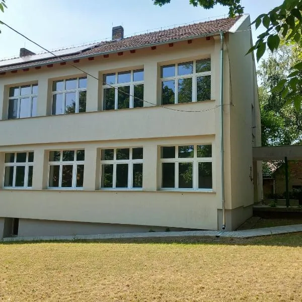 Márianosztrai Zarándokszálláshely, hotel Márianosztrán