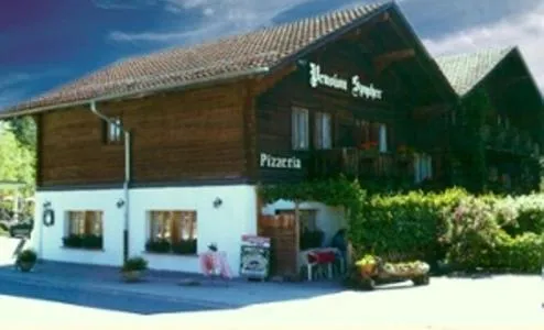 Viesnīca Hotel Pension Spycher pilsētā Kanderštega