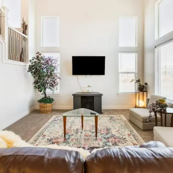 Brand New 3-beds Stylish Entire House at Lehi, hotel v destinaci Lehi