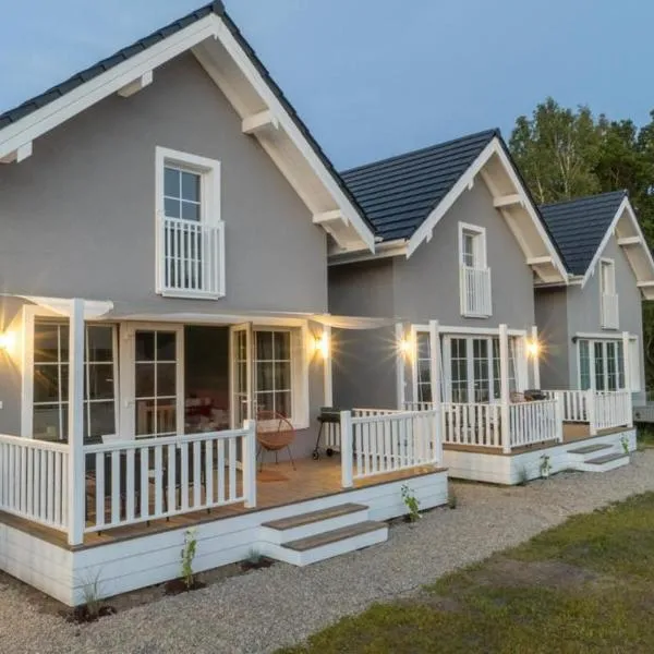 Memory Dębki, hotel v destinácii Dębki