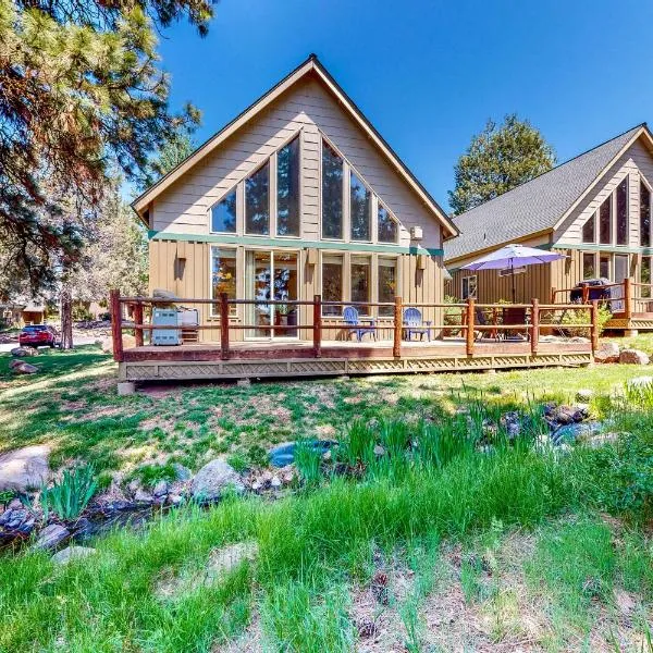 Marsh Hawk Cabin, hotel in Klamath Falls