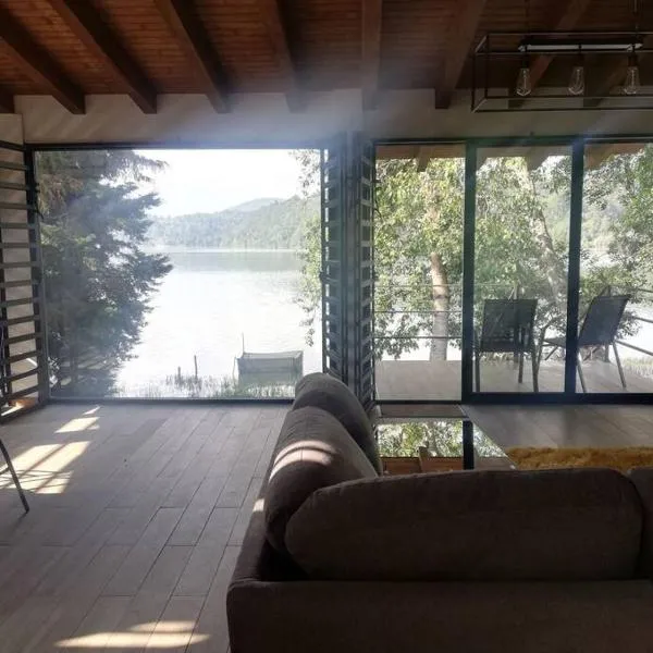 Zirahuen, cabaña moderna junto al lago, hotel v destinaci Zirahuén