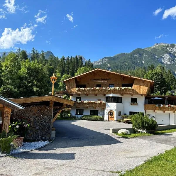 W2 Haus Ganghofer – hotel w mieście Leutasch