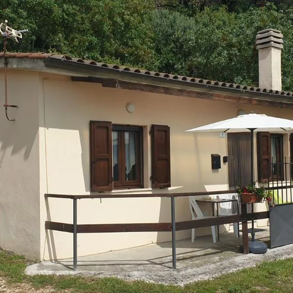 Pennarossa Sunset 3, hotel en Collestatte