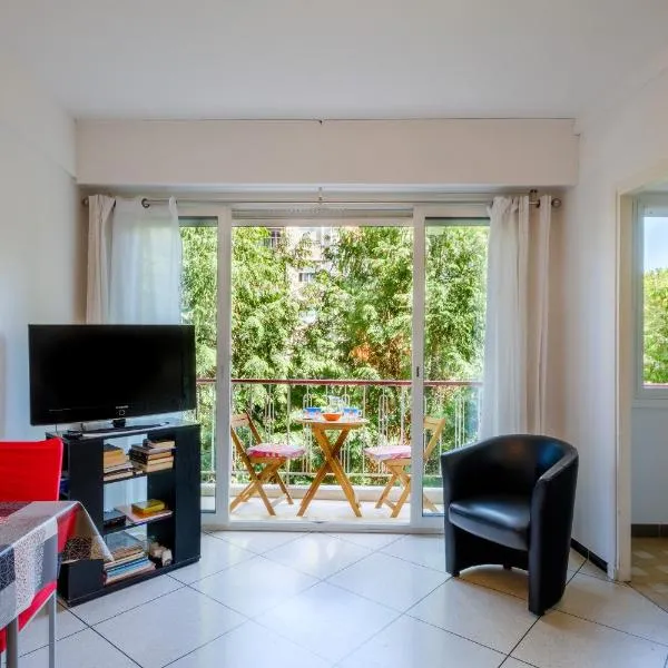 Studio En Bord De Mer, ξενοδοχείο σε Cagnes-sur-Mer