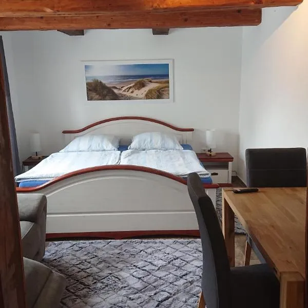 Kleine gemütliche Ferienwohnung im Fachwerkstil, hotel in Wolfsburg