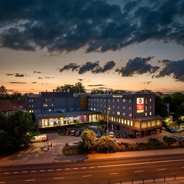 Best Western Plus Hotel Olsztyn Old Town, hotel in Majdy