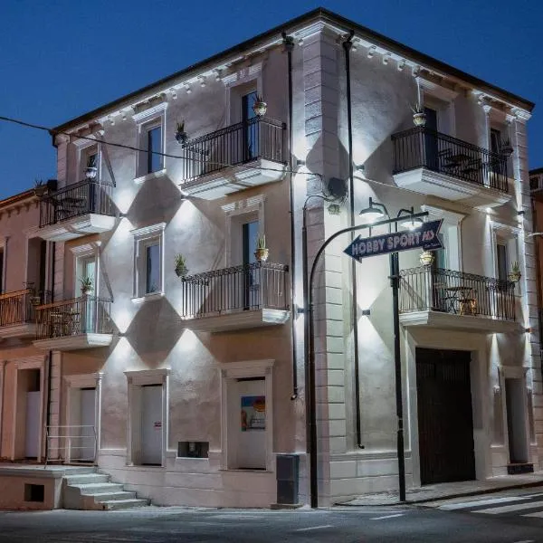 Antico Palazzo del Corso by Home Dardano, hotel v destinaci Mirto Crosia