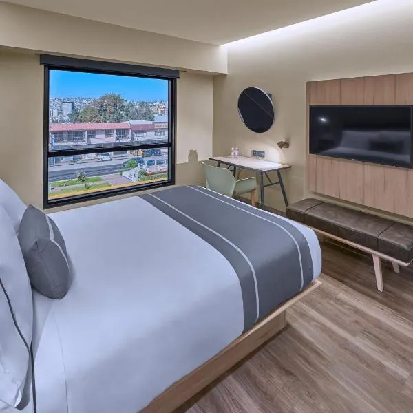 City Express Plus by Marriott Tijuana: Tijuana şehrinde bir otel