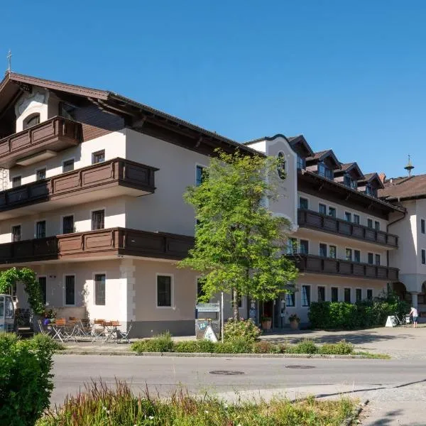 Hotel zur Post, hotel in Flintsbach am Inn