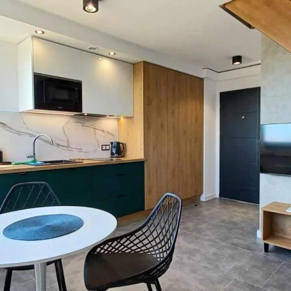 Apartamenty w sam las by KLIF Ustka- apartament dwupoziomy z klimatyzacją ul Poświatowskiej 42 – hotel w Ustce