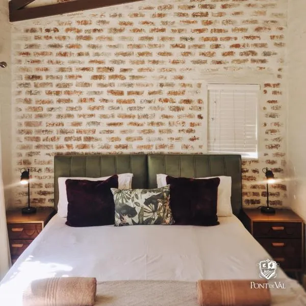 Pont de Val Studio Apartments, hotel in Parys