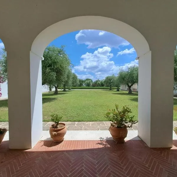 Villa Francesca - Camere con giardino, hotell sihtkohas Castellaneta