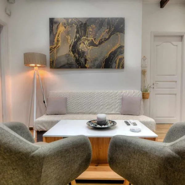 Stratos house!, hotel v destinaci Alepou