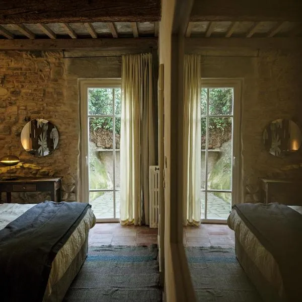 La Malvina ~5* centro storico~ Giardinetto privato, hotel in Santarcangelo di Romagna
