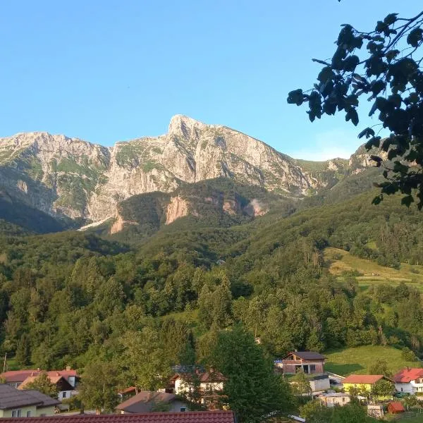 Hiša za Gradom, hotel v Kobaridu