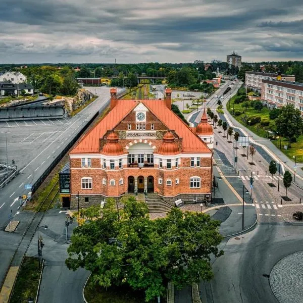 Grand Station - Restaurang & Rooms, hotell i Oskarshamn