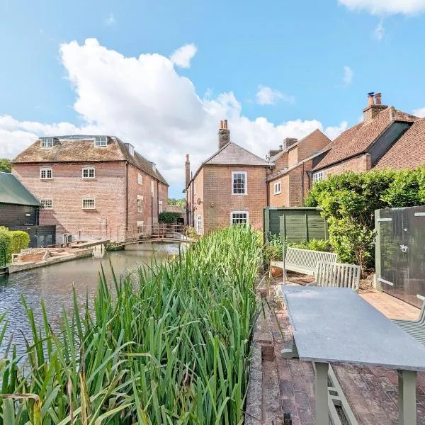 Mabel Cottage, Wickham, hotel in Wickham