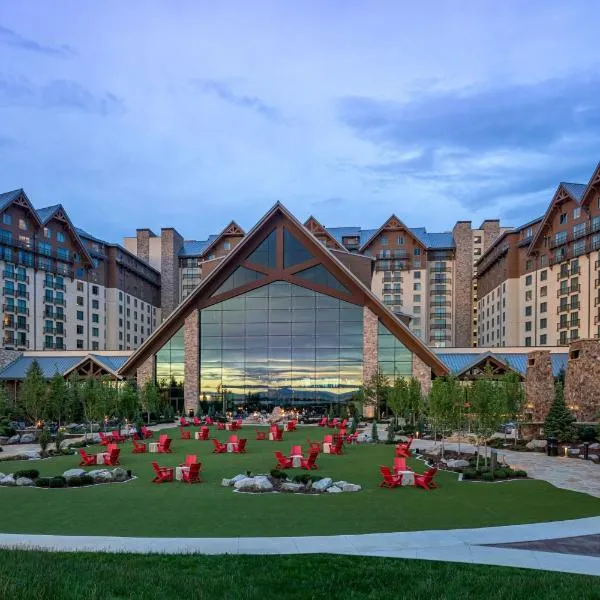 Gaylord Rockies Resort & Convention Center، فندق في Watkins