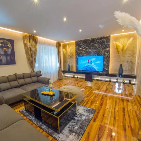 Luxury Apartment Black and Gold, hotel in Mostar