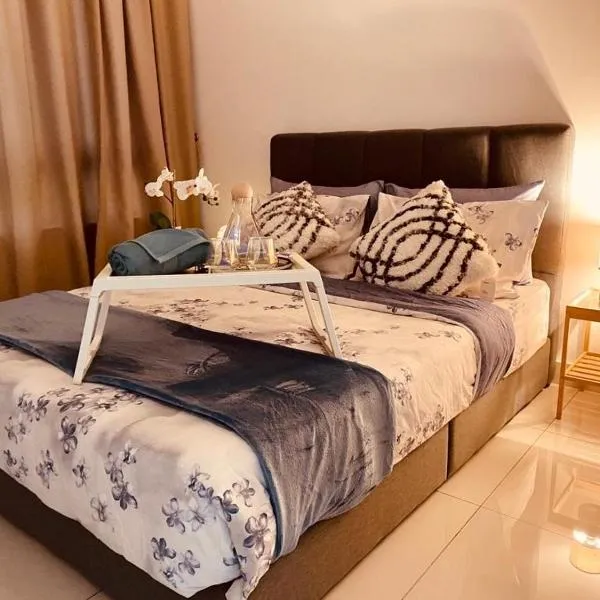 NEW Sunway Greenfield Home 2-6pax 5mins to Sunway Pyramid, hotel di Petaling Jaya