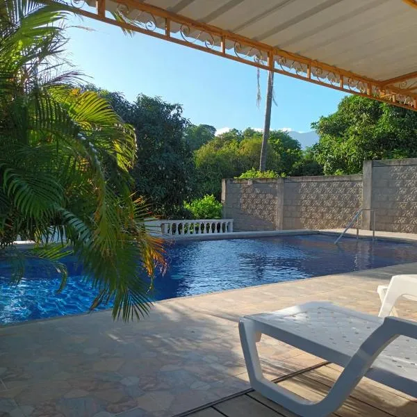 Finca de Nosotros, hotel in Bonda