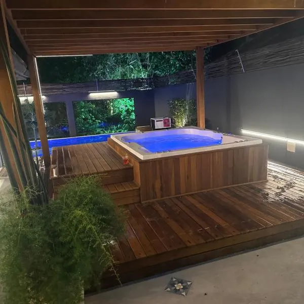 Casa térrea com acessibilidade em Juquehy com piscina climatizada e hidromassagem, khách sạn ở Juquei