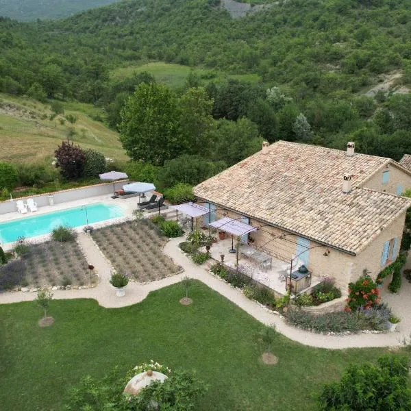 Mas Tulipe de Soie, hôtel à Bevons