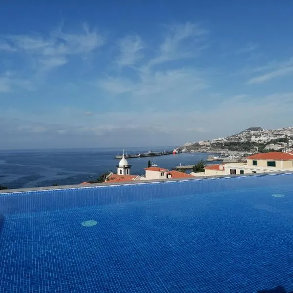 Apartments Madeira Barreirinha, hotel ve Funchalu