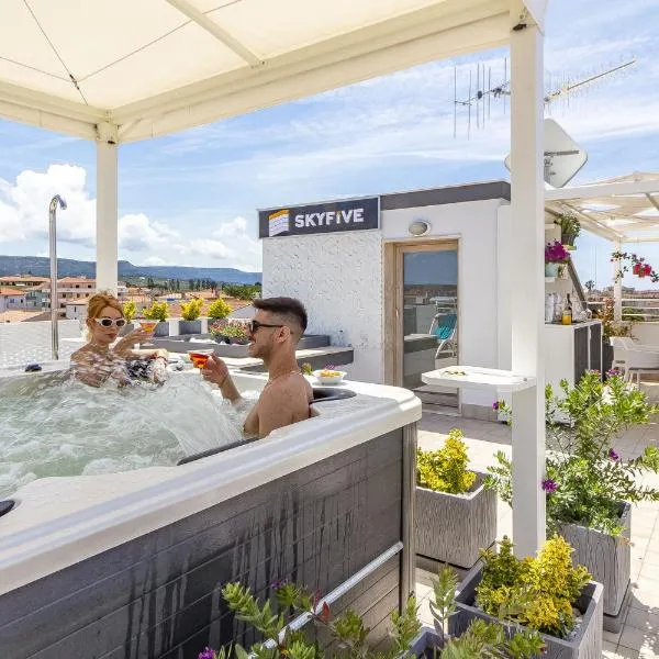Skyfive Earth Apartment, hotel v destinaci Alghero