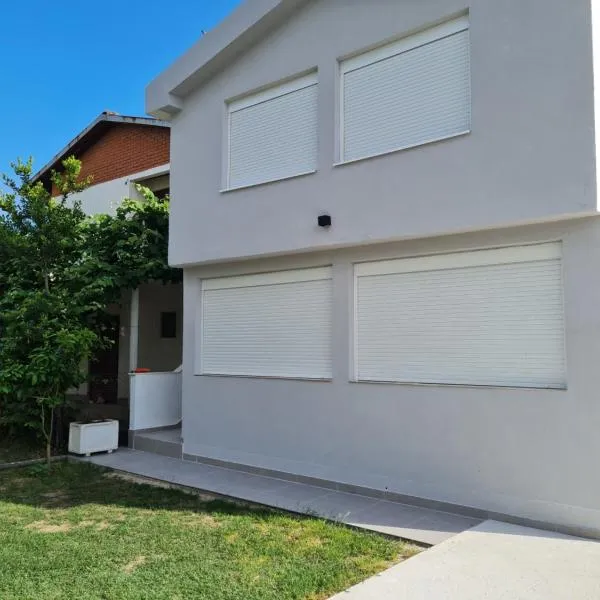 도니 스토이에 위치한 호텔 Demir Apartmani