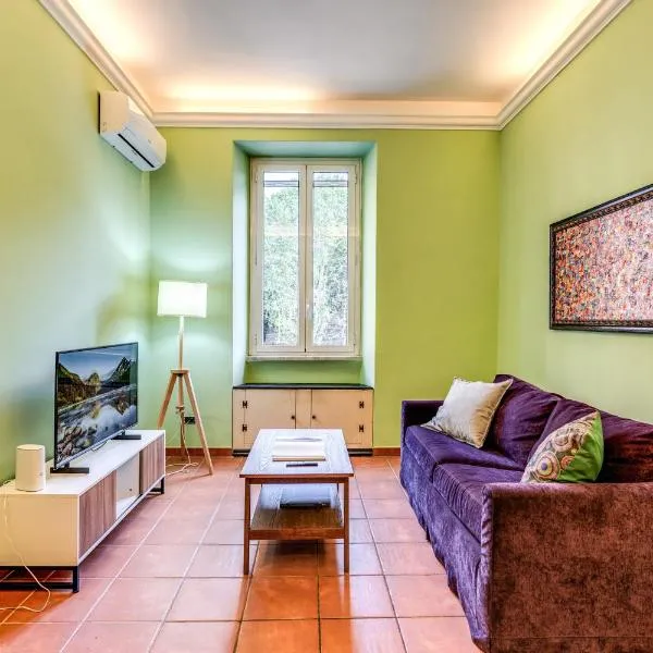 Lovely flat in Testaccio, hotel in Rome