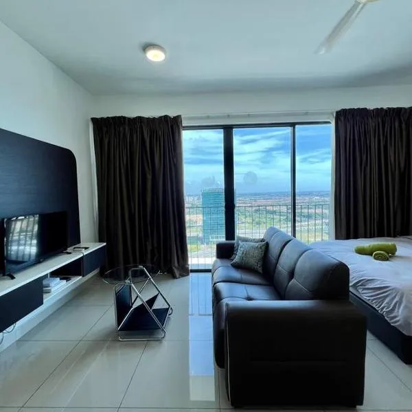 Sweet Home at Trefoil Setia Alam, khách sạn ở Shah Alam