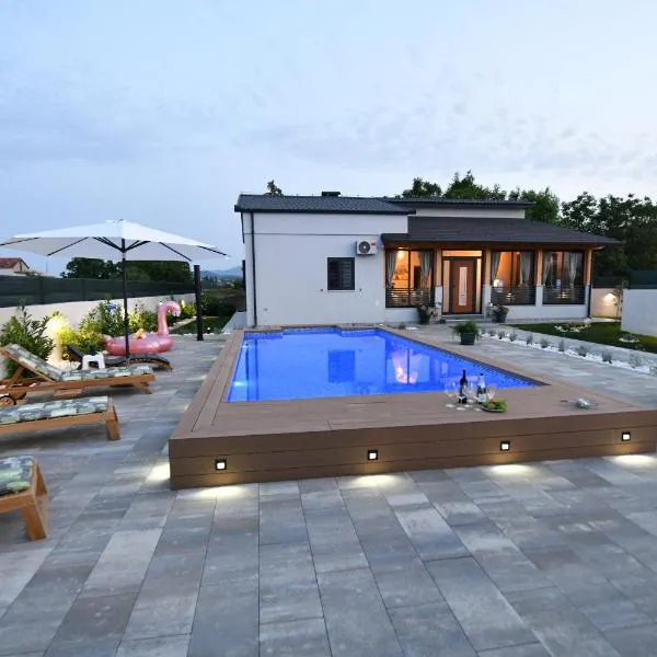 Palomino house, hotel v destinaci Sinj