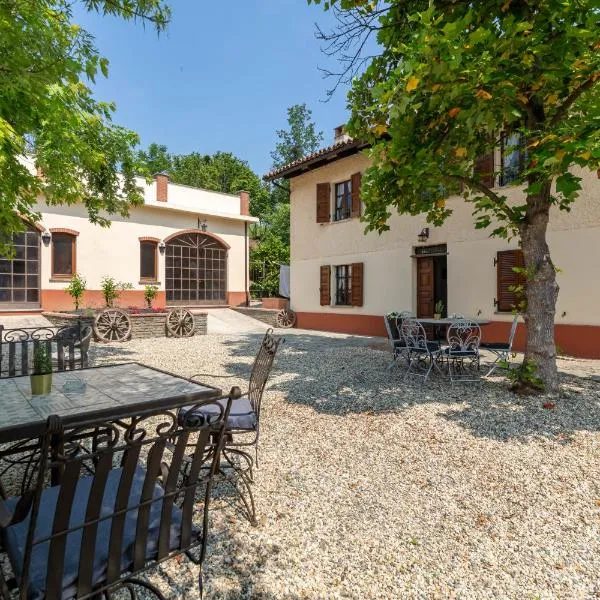 Piemonte Country House, hotel Agliano Termében