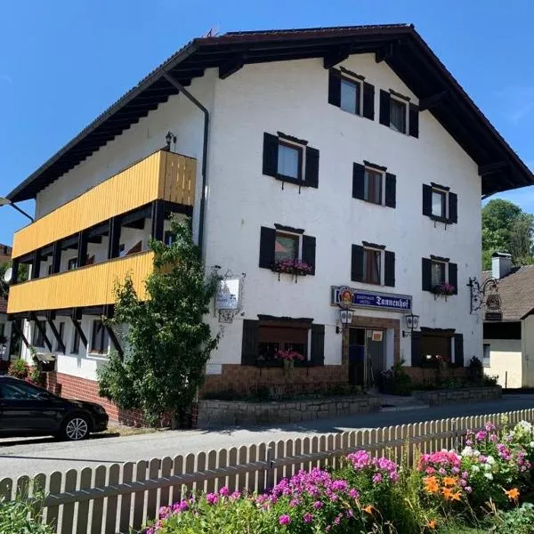 Hotel Tannenhof, hotel em Bodenmais