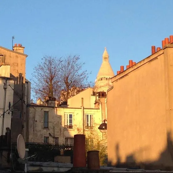 Montmartre Bright & Quiet