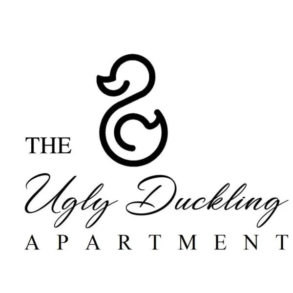 The ugly duckling apartment, hotell i Dormelletto