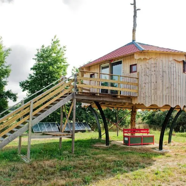 Yourte Roulotte et Gite de la Laïta, hôtel à Clohars-Carnoët