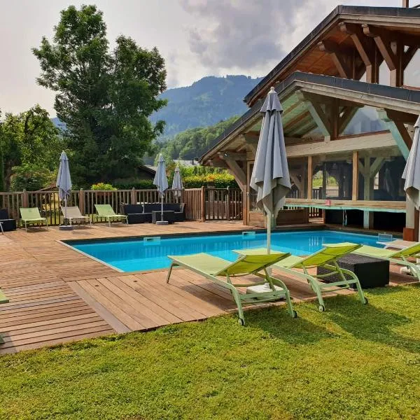 Café-Hôtel Le Morillon, Domaine du Grand Massif-Samoëns, hôtel à Morillon