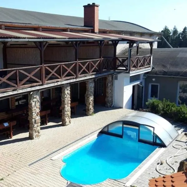 Q Ranch, hotel di Bezděkov