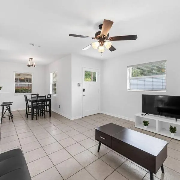 Spacious 3 Bedroom home in Riverside, hotel en Jacksonville