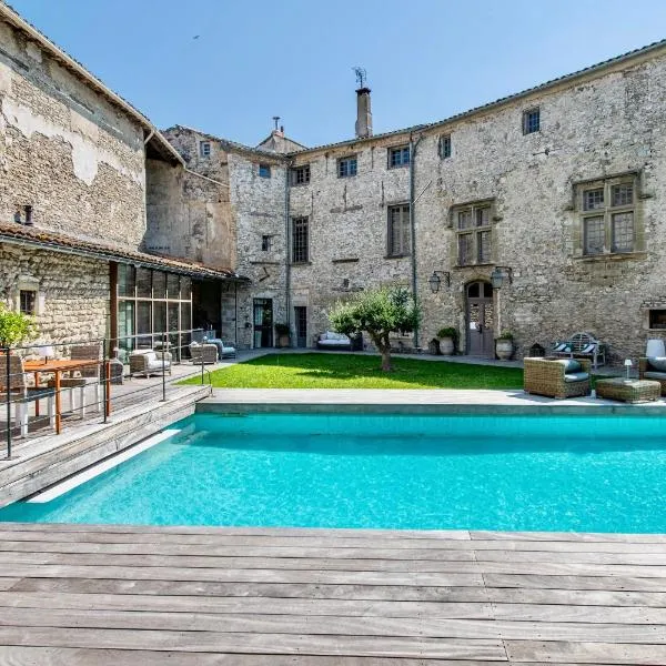 La Chapelle sur la Sorgue, hotel v destinaci LʼIsle-sur-la-Sorgue
