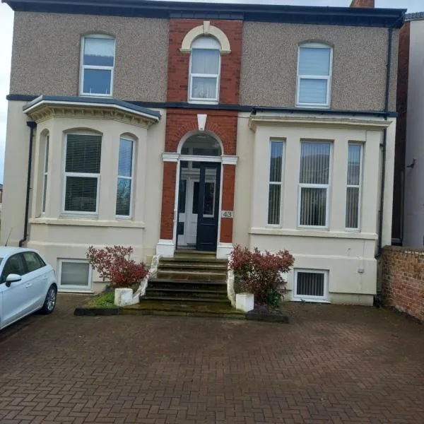 Flat 4, 43 Part Street, hotel v destinaci Southport