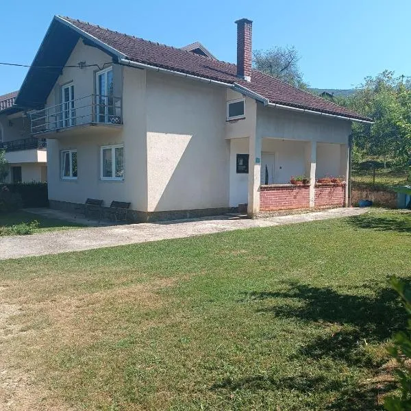 Kuca za odmor Una-Mia, hotel v destinaci Kulen Vakuf