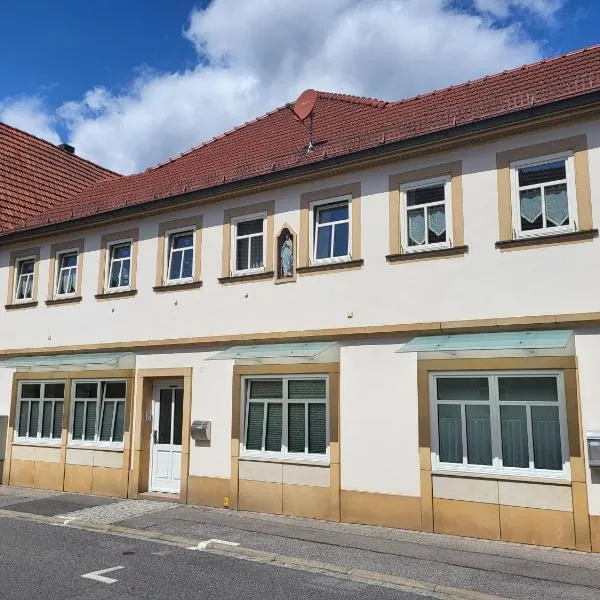 Ferienwohnung an der Eiswiese, hotel v destinaci Ebern
