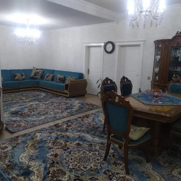House in Nakhchivan city, Azerbaijan, hotel v destinaci Nachičevan