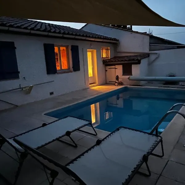 Suite parentale avec piscine privée, hotel em Moussan
