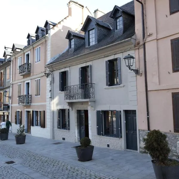 Casa Passeg dera Libertat 8, hotel v destinaci Vielha