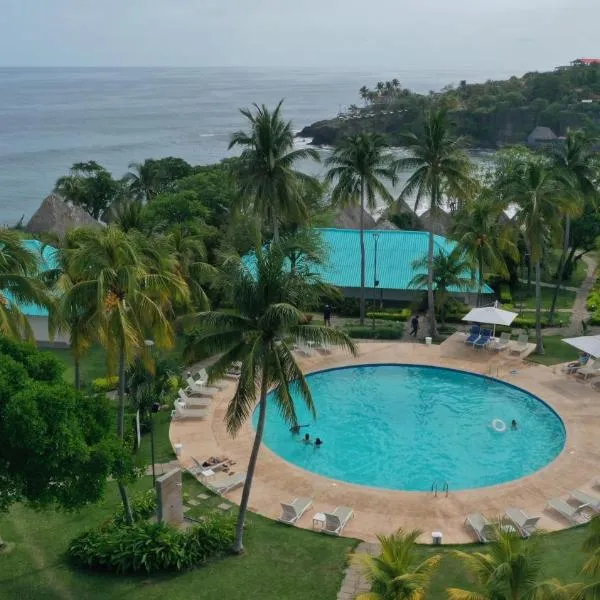 Atami Escape Resort, hotel di La Libertad